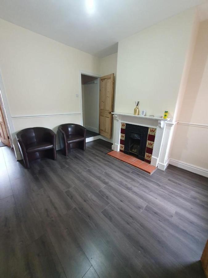 2 Bedroom House - Hopefield Road Leicester Exterior foto